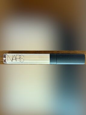 NARS Radiant Creamy Concealer Light 1 Chantilly .22 Oz.